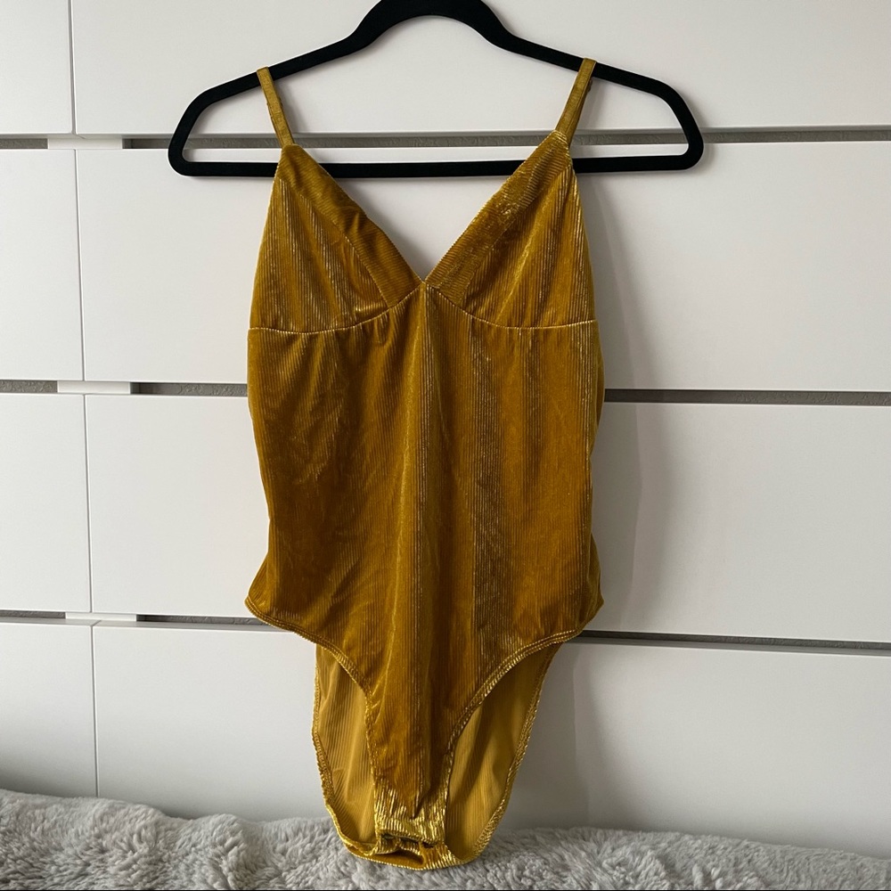 Ribbed Velvet Bodysuit